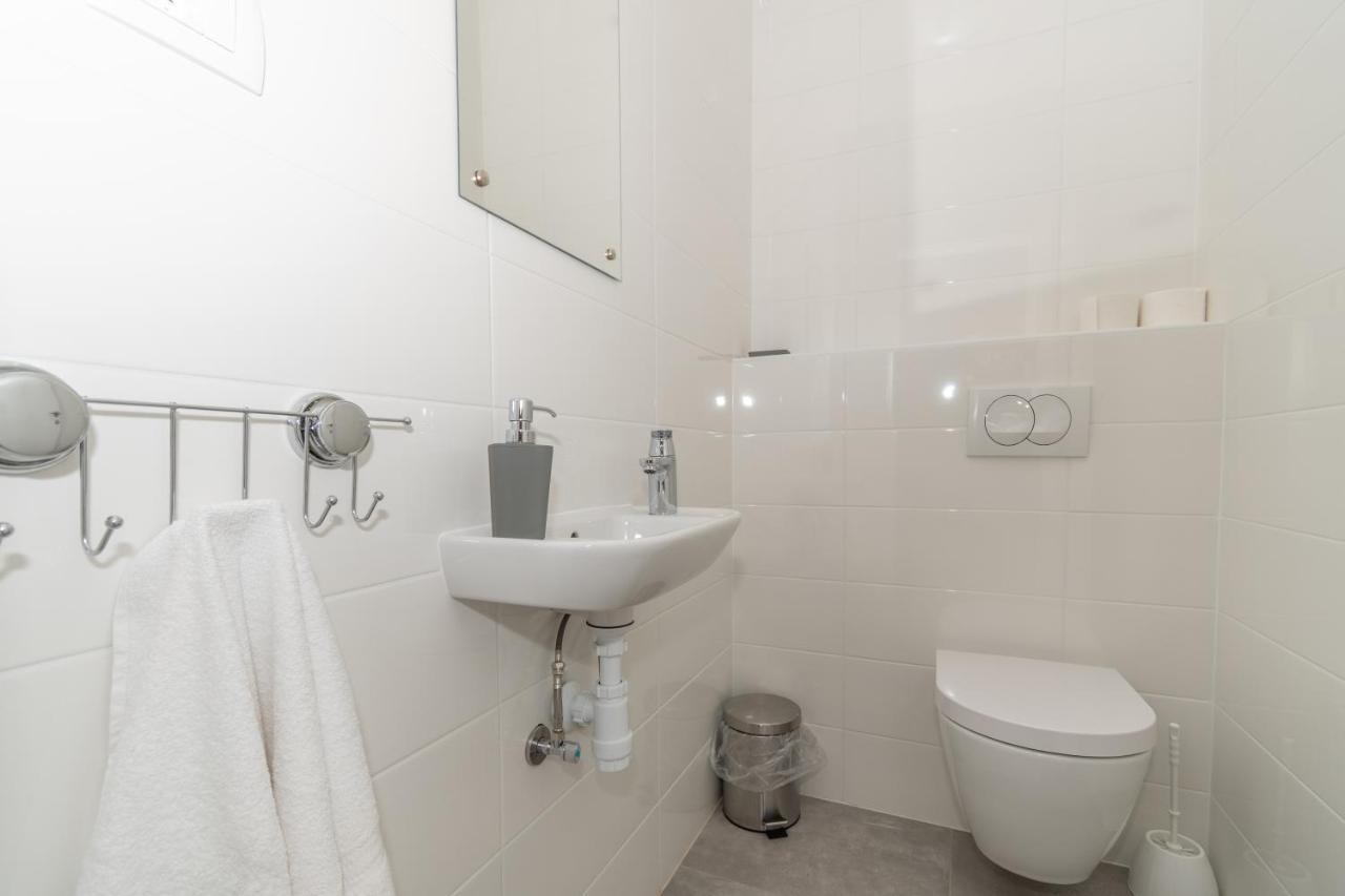 Apartments Lovor & Lavanda คาชเตลา ภายนอก รูปภาพ